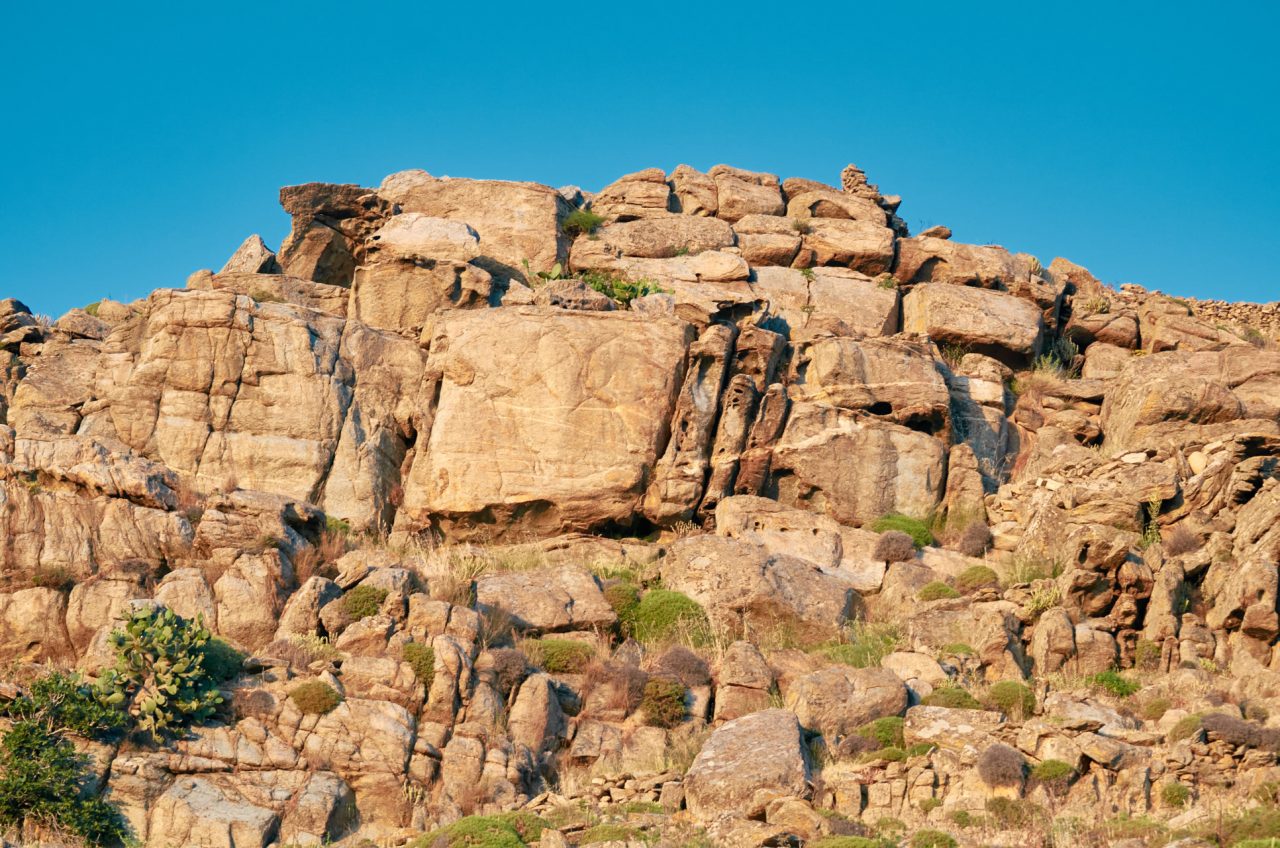 Rocks, Tourlos