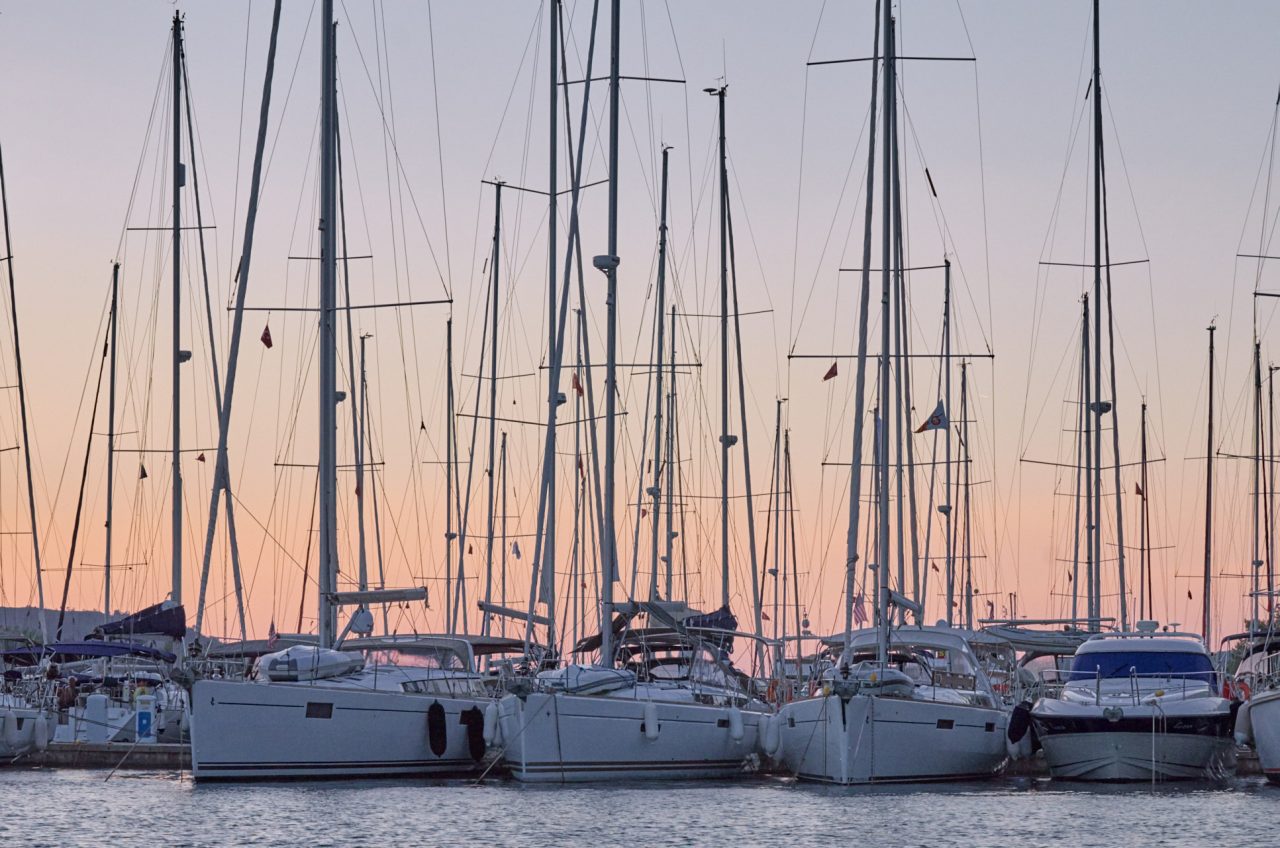 Marti Marina, Orhaniye